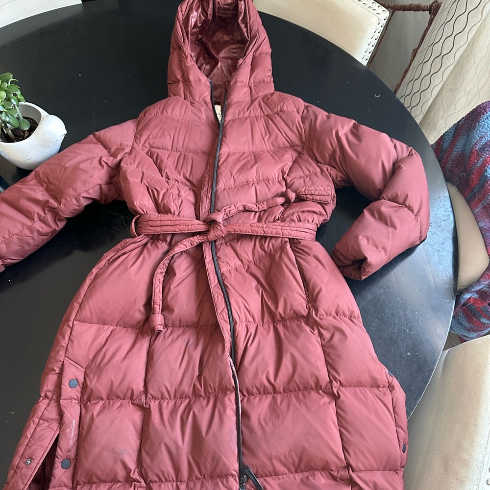 Long warm burgundy coat !